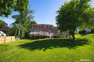 10 Eastwood Rd, West Hartford, CT 06117 - Photo 22