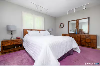 80 Wake Robin Lane, Stamford, CT 06903 - Photo 18