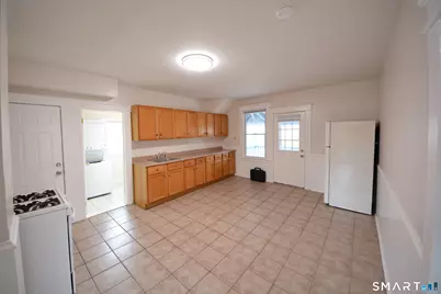 81 Myrtle Avenue, Ansonia, CT 06401 - Photo 6