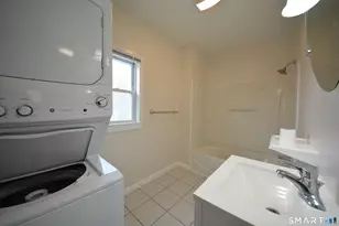 81 Myrtle Ave, Ansonia, CT 06401 - Photo 20