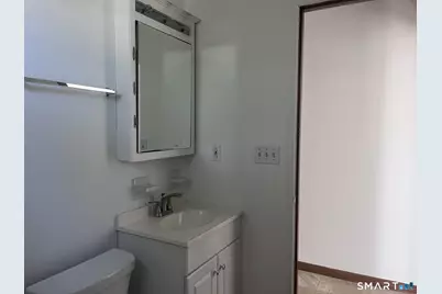 124 Thorpe Street, Fairfield, CT 06824 - Photo 16
