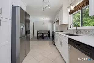 16 Crestview Terrace, Wallingford, CT 06492 - Photo 12