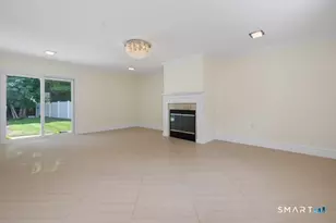 16 Crestview Terrace, Wallingford, CT 06492 - Photo 10