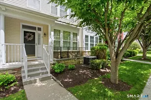 11 Mercy St, Danbury, CT 06810 - Photo 2