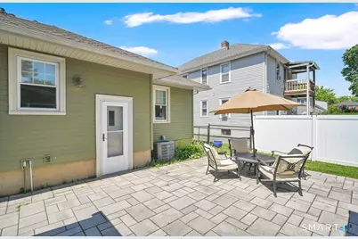 1391 Boulevard, West Hartford, CT 06119 - Photo 24