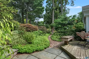 473 Colonial Rd, Guilford, CT 06437 - Photo 12