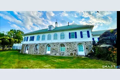19 Deercliff Road, Avon, CT 06001 - Photo 2