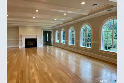 19 Deercliff Road, Avon, CT 06001 - Photo 4