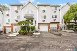 925 Oronoke Rd, Waterbury, CT 06708 - Photo 1