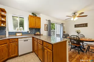 925 Oronoke Rd, Waterbury, CT 06708 - Photo 10