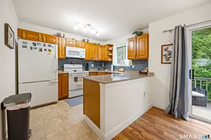 925 Oronoke Rd, Waterbury, CT 06708 - Photo 12