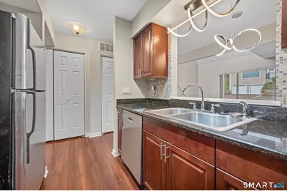 1690 Dixwell Avenue #C8, Hamden, CT 06514 - Photo 4