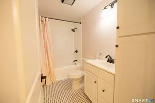 23 Washington St, Derby, CT 06418 - Photo 8