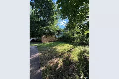 246 Newhall Street, New Haven, CT 06511 - Photo 10