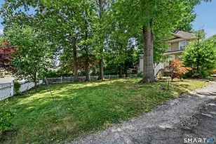 44 Toms Rd, Stamford, CT 06902 - Photo 2