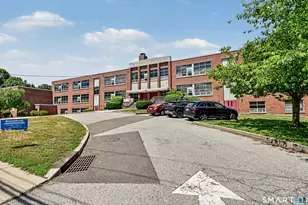 44 Toms Rd, Stamford, CT 06902 - Photo 32