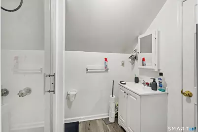 44 Toms Road, Stamford, CT 06902 - Photo 26