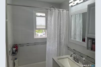 440 Success , Bld 86 Avenue #15, Bridgeport, CT 06610 - Photo 8