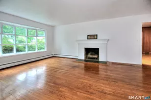 64 Russ Rd, Trumbull, CT 06611 - Photo 4