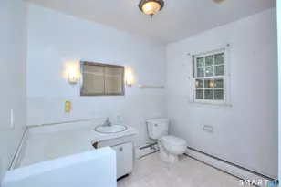 64 Russ Rd, Trumbull, CT 06611 - Photo 24