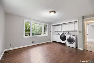 7 Nod Brook Dr, Simsbury, CT 06070 - Photo 18