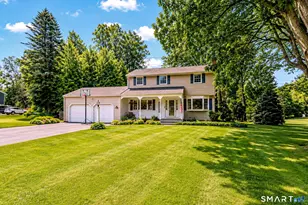 352 Hitching Post Dr, Orange, CT 06477 - Photo 2