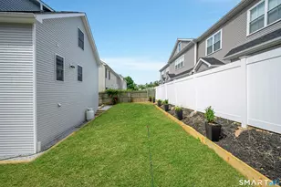 198 Castle Ave, Fairfield, CT 06825 - Photo 6