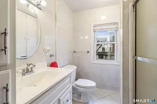 875 Cleveland Ave, Bridgeport, CT 06604 - Photo 24