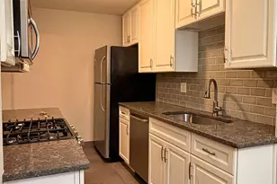 1000 Knapps Hwy, Fairfield, CT 06825 - Photo 6