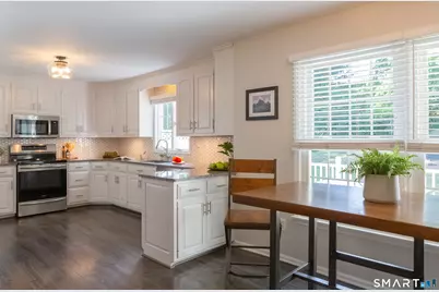 30 Crested Ridge Court, Stratford, CT 06614 - Photo 12