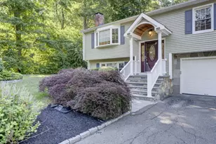 98 Osborn Ln, Monroe, CT 06468 - Photo 2