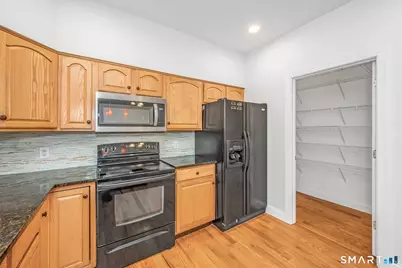 806 Hope Street #2, Stamford, CT 06907 - Photo 8