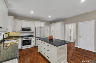 173 Wynding Brook Dr, Rocky Hill, CT 06067 - Photo 8