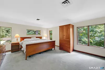 2 Merrywood, Simsbury, CT 06070 - Photo 16