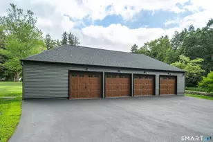 372 Tucker Hill Rd, Middlebury, CT 06762 - Photo 4