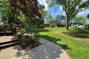 245 Sunnyridge Ave, Fairfield, CT 06824 - Photo 16