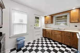 42 Morningside Dr W, Bristol, CT 06010 - Photo 8