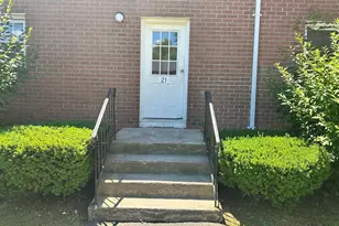 8 Brickyard Rd, Farmington, CT 06032 - Photo 2