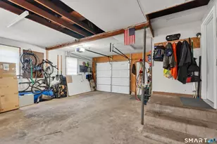 27 Idle Ln, Meriden, CT 06451 - Photo 28