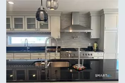 139 Mulberry Street, Stamford, CT 06907 - Photo 2