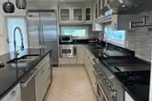 139 Mulberry St, Stamford, CT 06907 - Photo 8