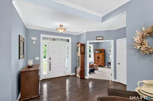 15 Claire Ln, Bloomfield, CT 06002 - Photo 4