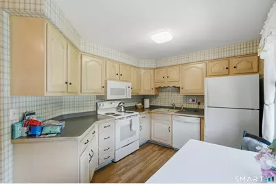 38 Metacomet Drive #38, Meriden, CT 06037 - Photo 6