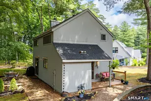 15 Gray Pine Common, Avon, CT 06001 - Photo 4