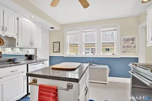 38 Price Blvd, West Hartford, CT 06119 - Photo 12