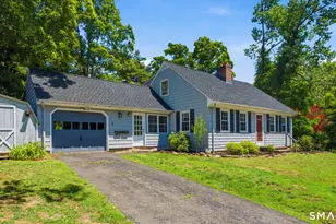 2 Tunxis St, Farmington, CT 06032 - Photo 2