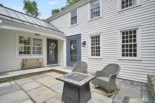 8 Virginia Ln, Simsbury, CT 06070 - Photo 4
