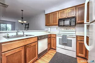 1204 Whitney Ave, Hamden, CT 06517 - Photo 10