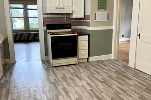 118 Cambridge St, West Hartford, CT 06110 - Photo 10