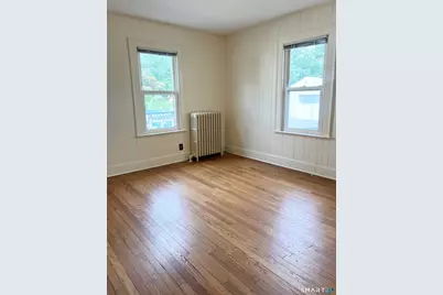 118 Cambridge Street, West Hartford, CT 06110 - Photo 16